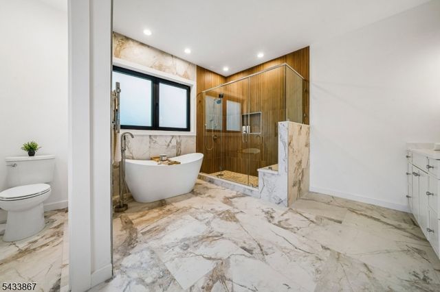 6 Cambridge Dr, Millburn Twp., NJ 07078