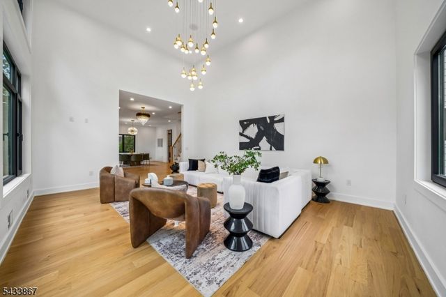 6 Cambridge Dr, Millburn Twp., NJ 07078