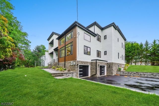 6 Cambridge Dr, Millburn Twp., NJ 07078