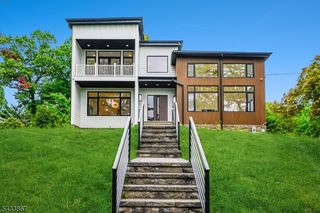 6 Cambridge Dr, Millburn Twp., NJ 07078