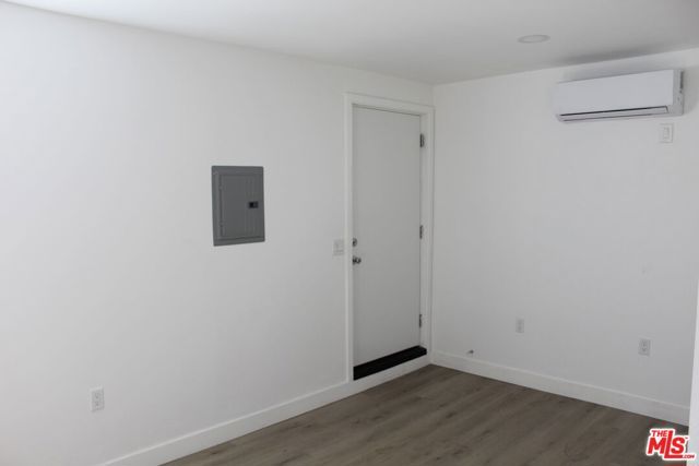 122 S Berendo Street, Los Angeles, CA 90004