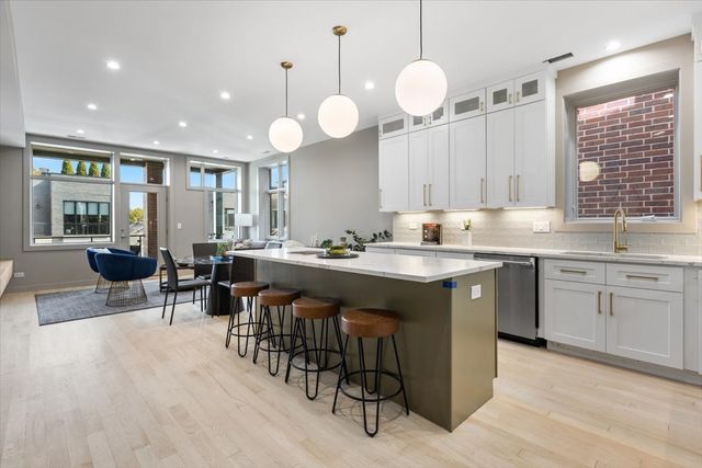 2448 N Clybourn Avenue 1, Chicago, IL 60614