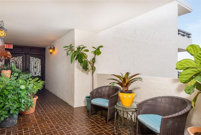 5700 MARINER STREET 702, Tampa, FL 33609