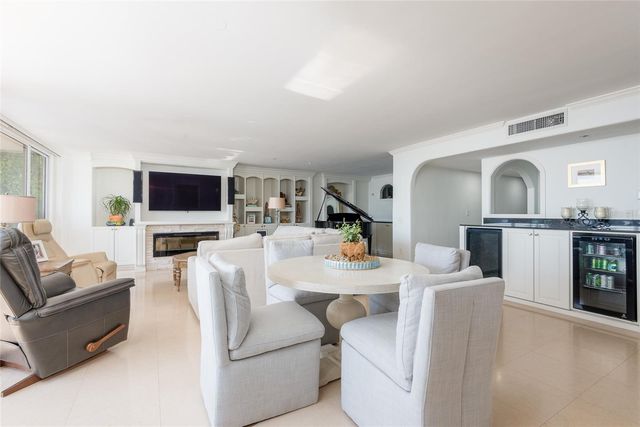 5700 MARINER STREET 702, Tampa, FL 33609