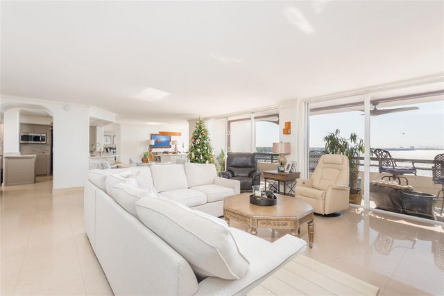 5700 MARINER STREET 702, Tampa, FL 33609