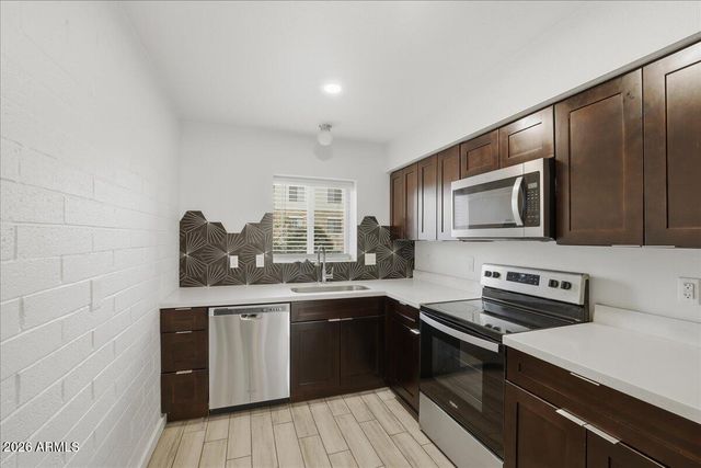 813 E Marlette Avenue, Phoenix, AZ 85014