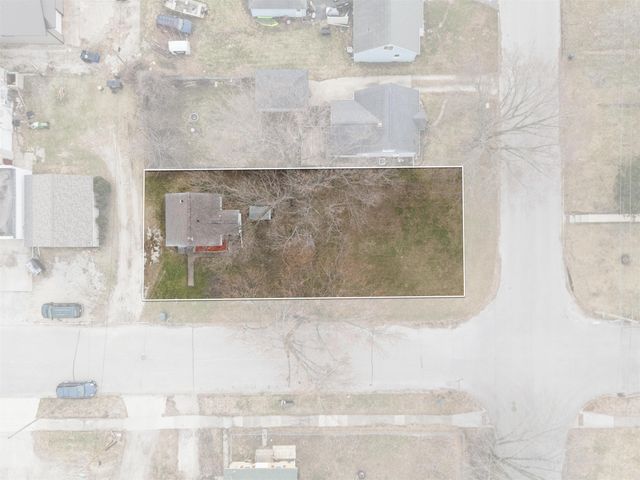 915 Evergreen Avenue, Waterloo, IA 50701