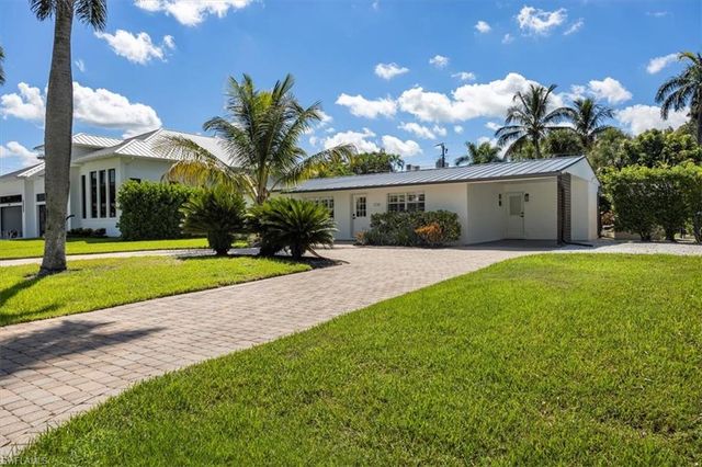 1236 13th AVE N, Naples, FL 34102