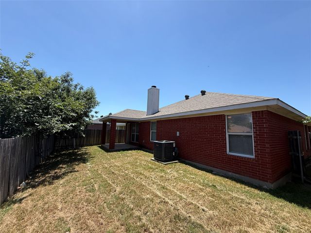 10524 Aransas Drive, Fort Worth, TX 76131