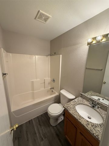 10524 Aransas Drive, Fort Worth, TX 76131