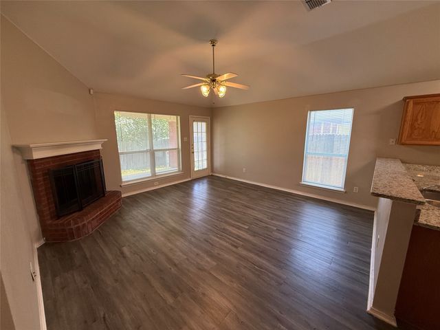 10524 Aransas Drive, Fort Worth, TX 76131