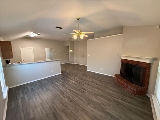 10524 Aransas Drive, Fort Worth, TX 76131