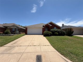 10524 Aransas Drive, Fort Worth, TX 76131