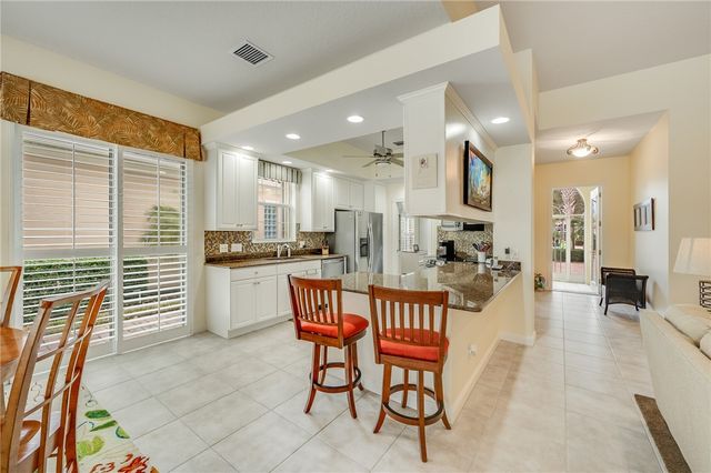 5193 Eleuthra Circle, Vero Beach, FL 32967