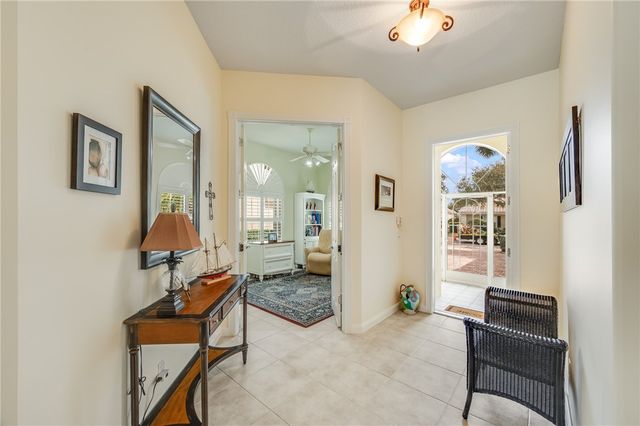 5193 Eleuthra Circle, Vero Beach, FL 32967