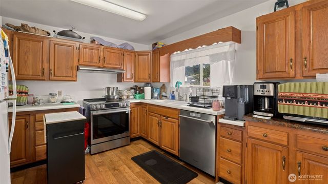 2194 NE 8th Place, Renton, WA 98056