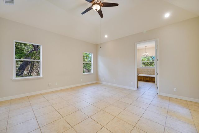 34 WOOD GLEN DR, Wimberley, TX 78676