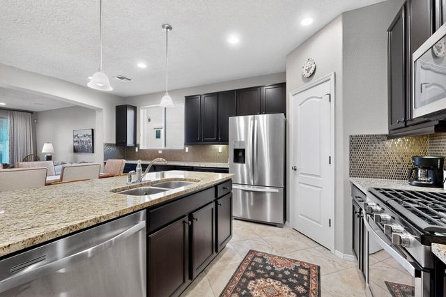 4197 Las Brisas, Santa Fe, NM 87507