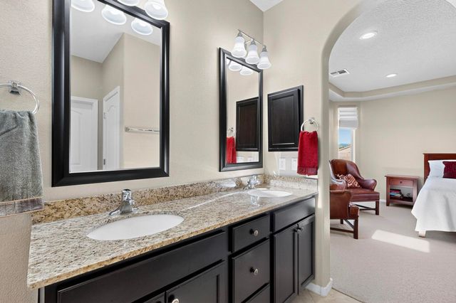 4197 Las Brisas, Santa Fe, NM 87507