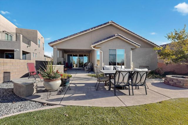 4197 Las Brisas, Santa Fe, NM 87507