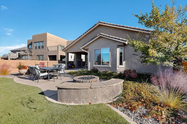 4197 Las Brisas, Santa Fe, NM 87507