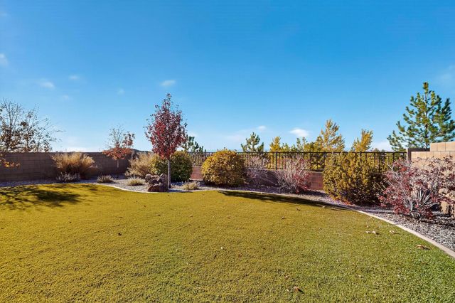 4197 Las Brisas, Santa Fe, NM 87507