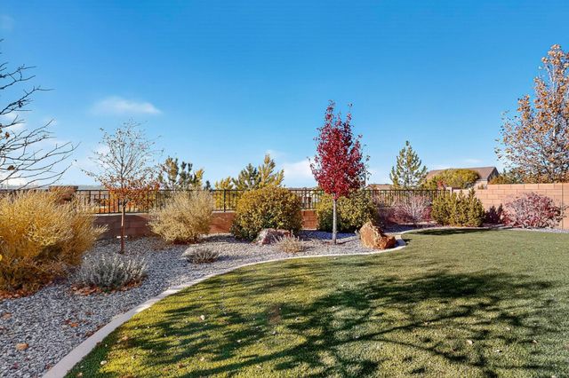 4197 Las Brisas, Santa Fe, NM 87507