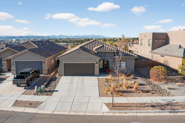 4197 Las Brisas, Santa Fe, NM 87507