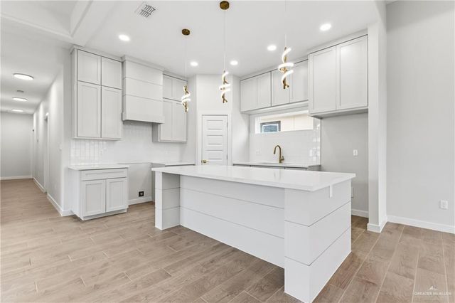 2907 Dhalia Drive, San Juan, TX 78589