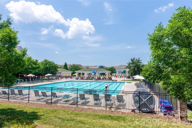 14661 Greenpoint Lane, Huntersville, NC 28078
