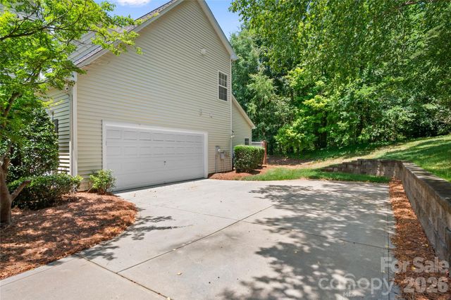 14661 Greenpoint Lane, Huntersville, NC 28078