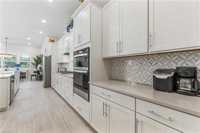 6956 Chapel Creek LN, North Fort Myers, FL 33917