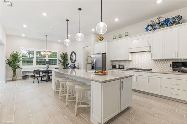6956 Chapel Creek LN, North Fort Myers, FL 33917