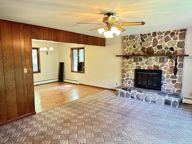 3841 W Bass Creek Road, Beloit, WI 53511