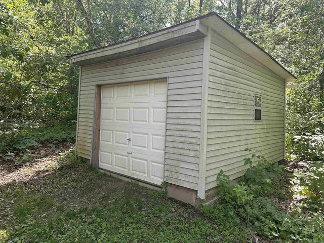 3841 W Bass Creek Road, Beloit, WI 53511