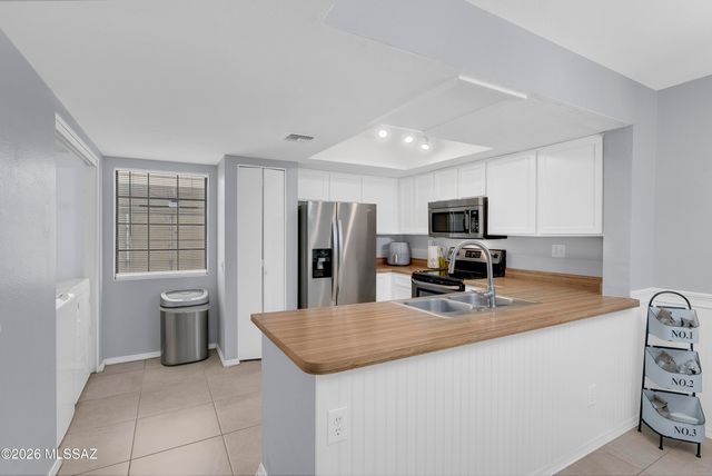 2972 W Katapa Trail, Tucson, AZ 85742