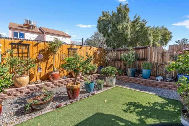 2972 W Katapa Trail, Tucson, AZ 85742