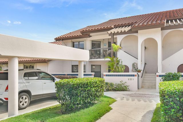 6040 SE Martinique Drive, Stuart, FL 34997