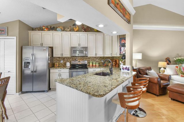 6040 SE Martinique Drive, Stuart, FL 34997