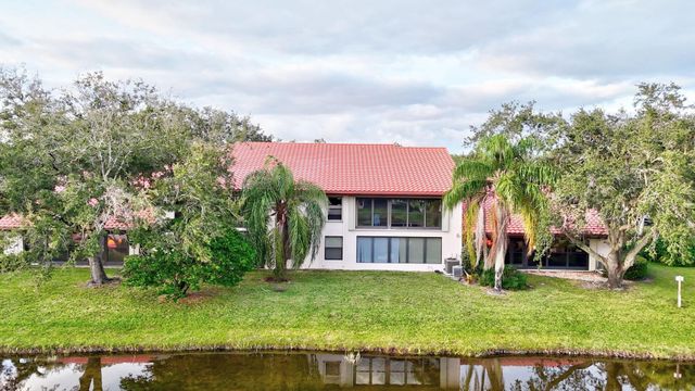 6040 SE Martinique Drive, Stuart, FL 34997