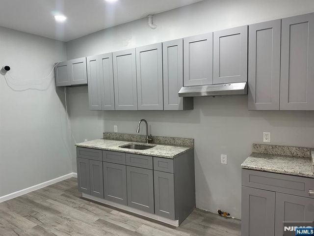 676 24th Street, Paterson, NJ 07504