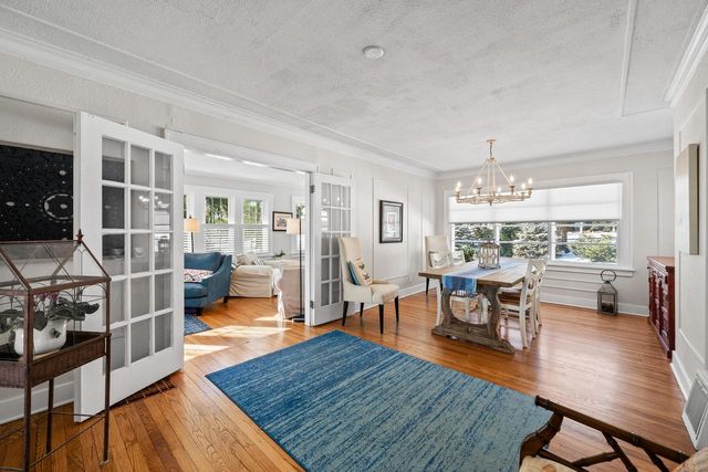 1076 Shabbona DRIVE, Fontana, WI 53125