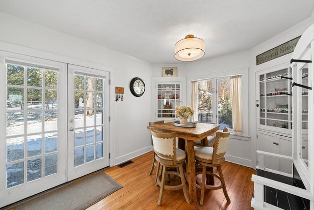 1076 Shabbona DRIVE, Fontana, WI 53125