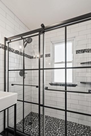 1076 Shabbona DRIVE, Fontana, WI 53125