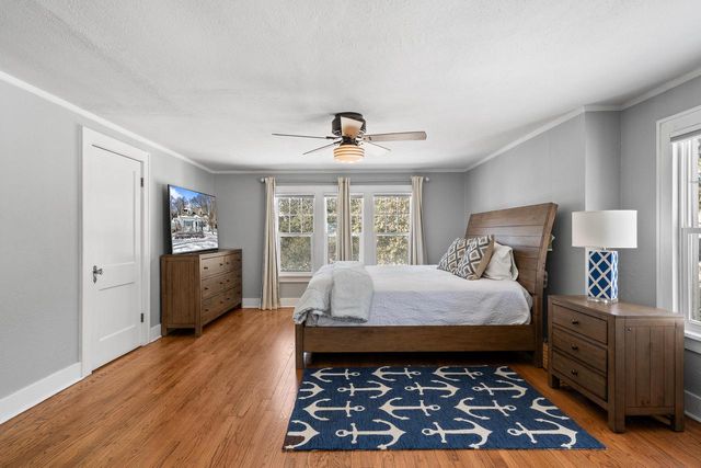 1076 Shabbona DRIVE, Fontana, WI 53125