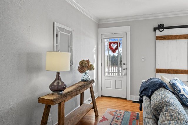 1076 Shabbona DRIVE, Fontana, WI 53125