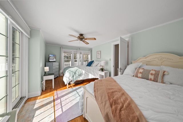 1076 Shabbona DRIVE, Fontana, WI 53125