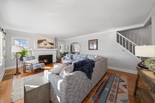 1076 Shabbona DRIVE, Fontana, WI 53125