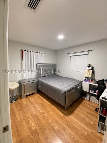 10665 SW 6 St, Miami, FL 33174