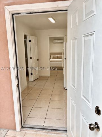 10665 SW 6 St, Miami, FL 33174
